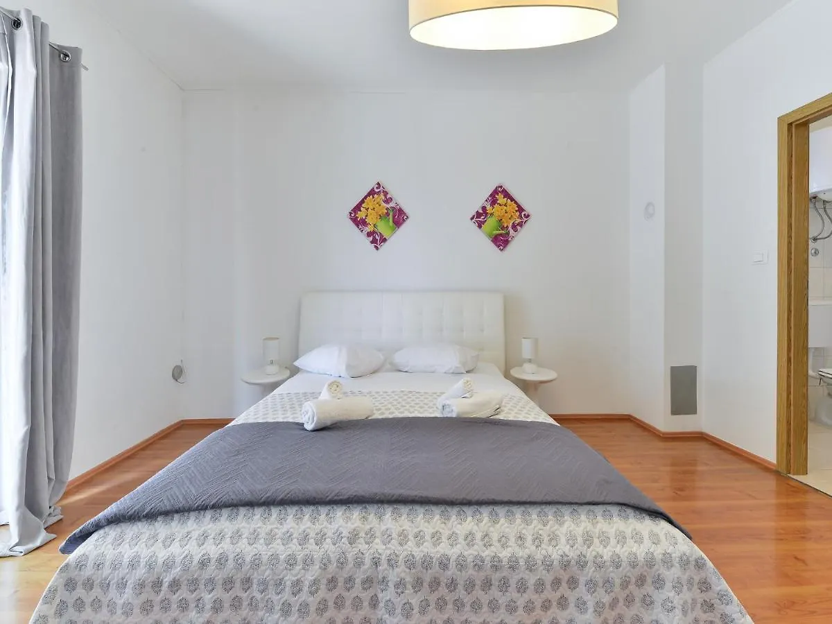 Holiday Home Bianca With Pool Sveti Petar