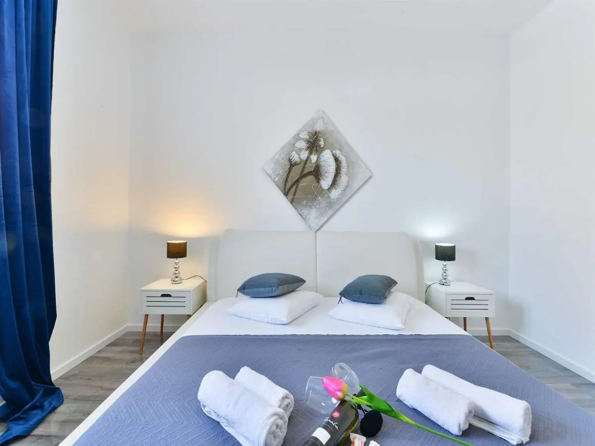 Holiday Home Bianca With Pool Sveti Petar