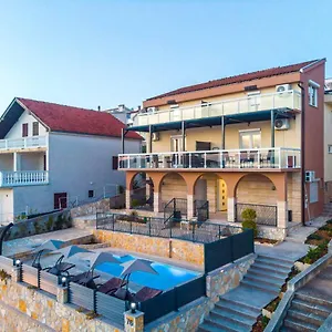Maris Apartament
